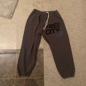Size XS Free City Sweatpants